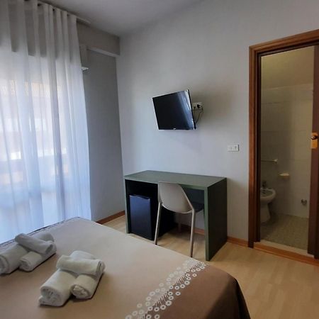 Hotel Pineta Сан-Бенедетто-дель-Тронто Екстер'єр фото