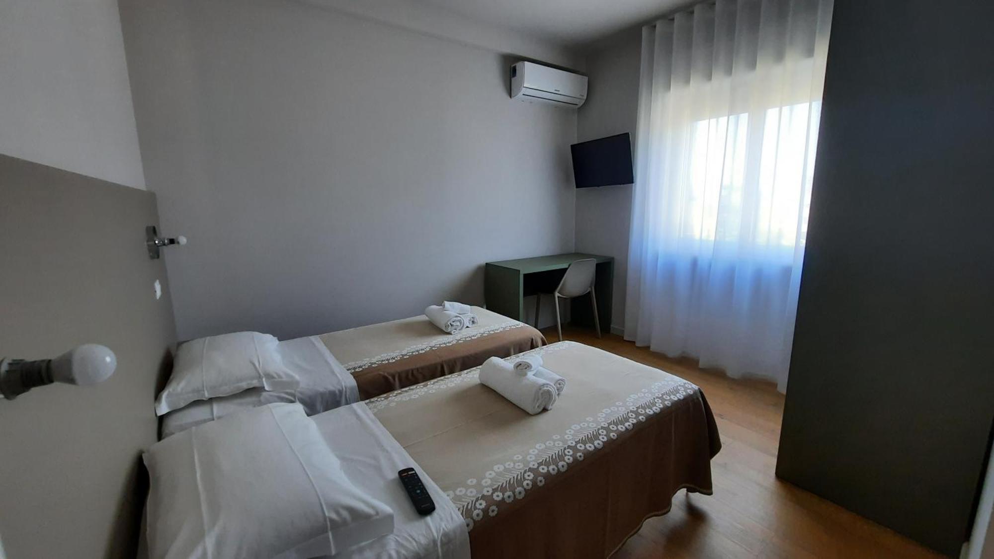 Hotel Pineta Сан-Бенедетто-дель-Тронто Екстер'єр фото